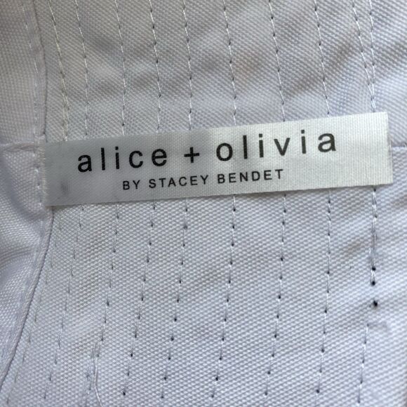 Alice + Olivia Women’s Daisy Print & Solid White Reversible Bucket Hat main image 9